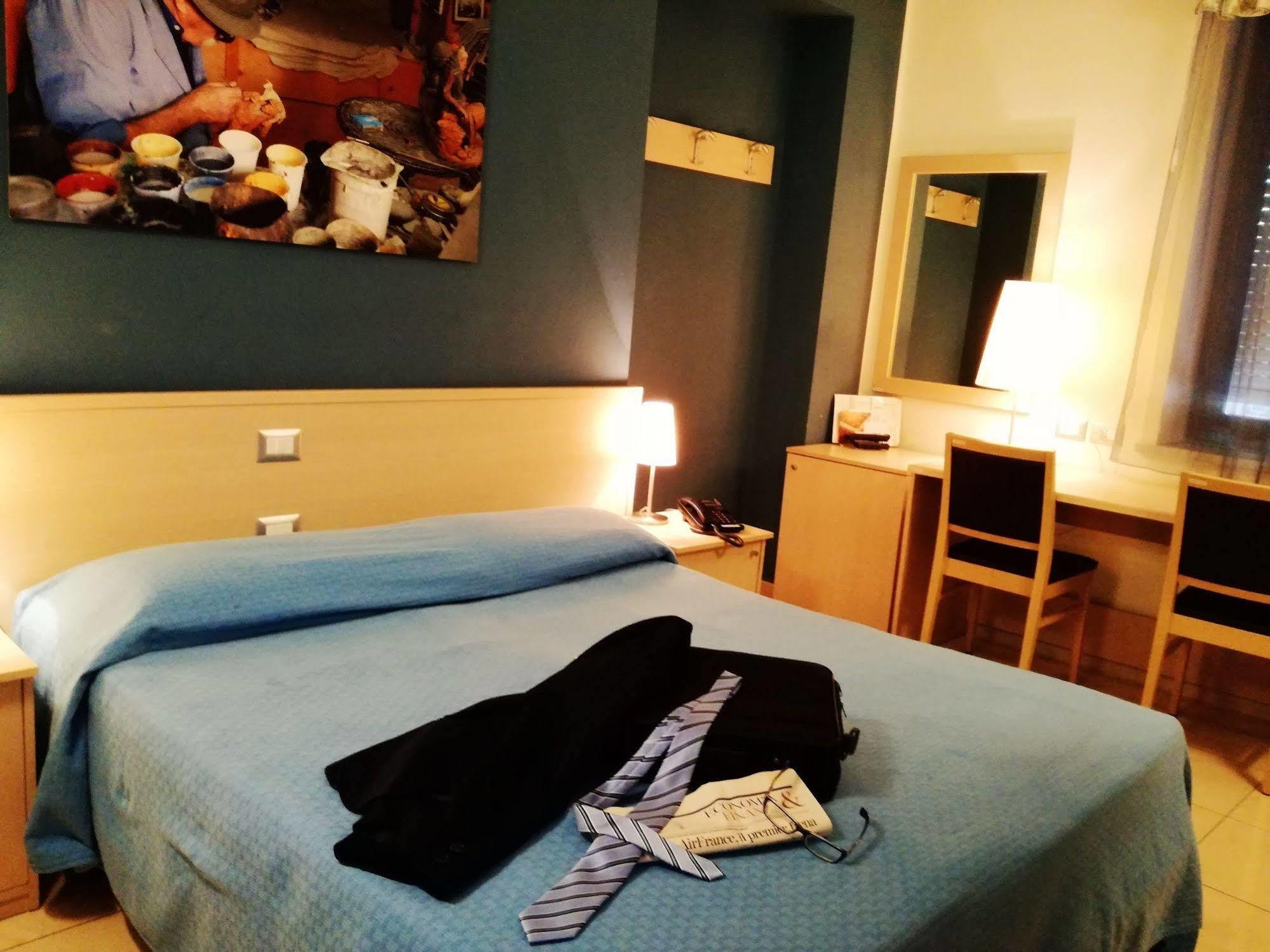 מסינה Hotel Residence Empedocle מראה חיצוני תמונה