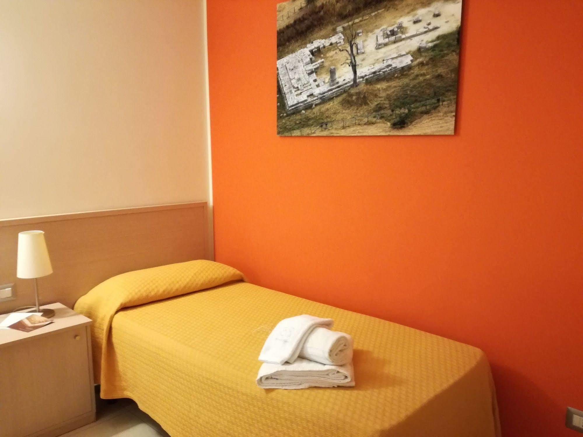 מסינה Hotel Residence Empedocle מראה חיצוני תמונה