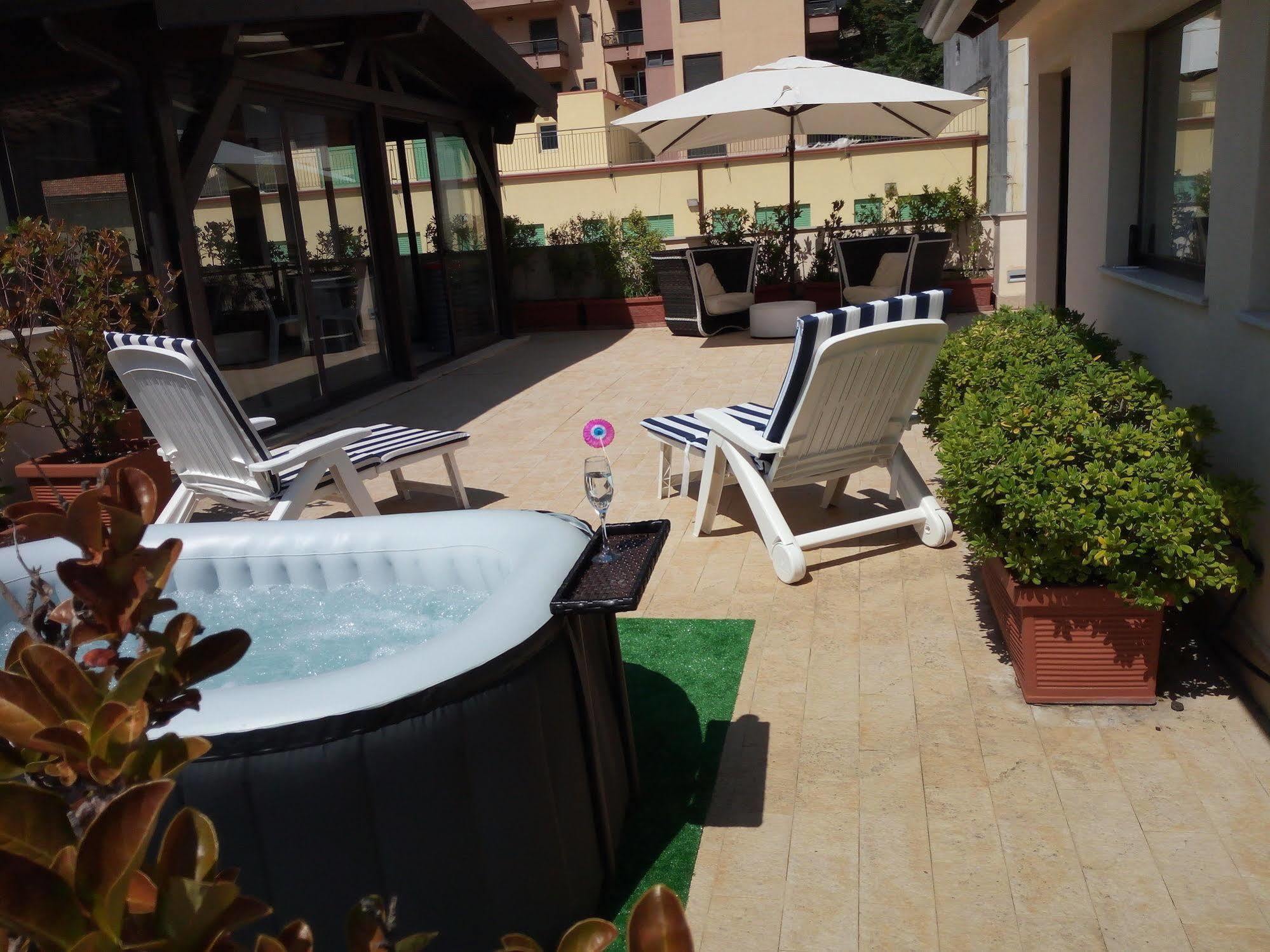 מסינה Hotel Residence Empedocle מראה חיצוני תמונה