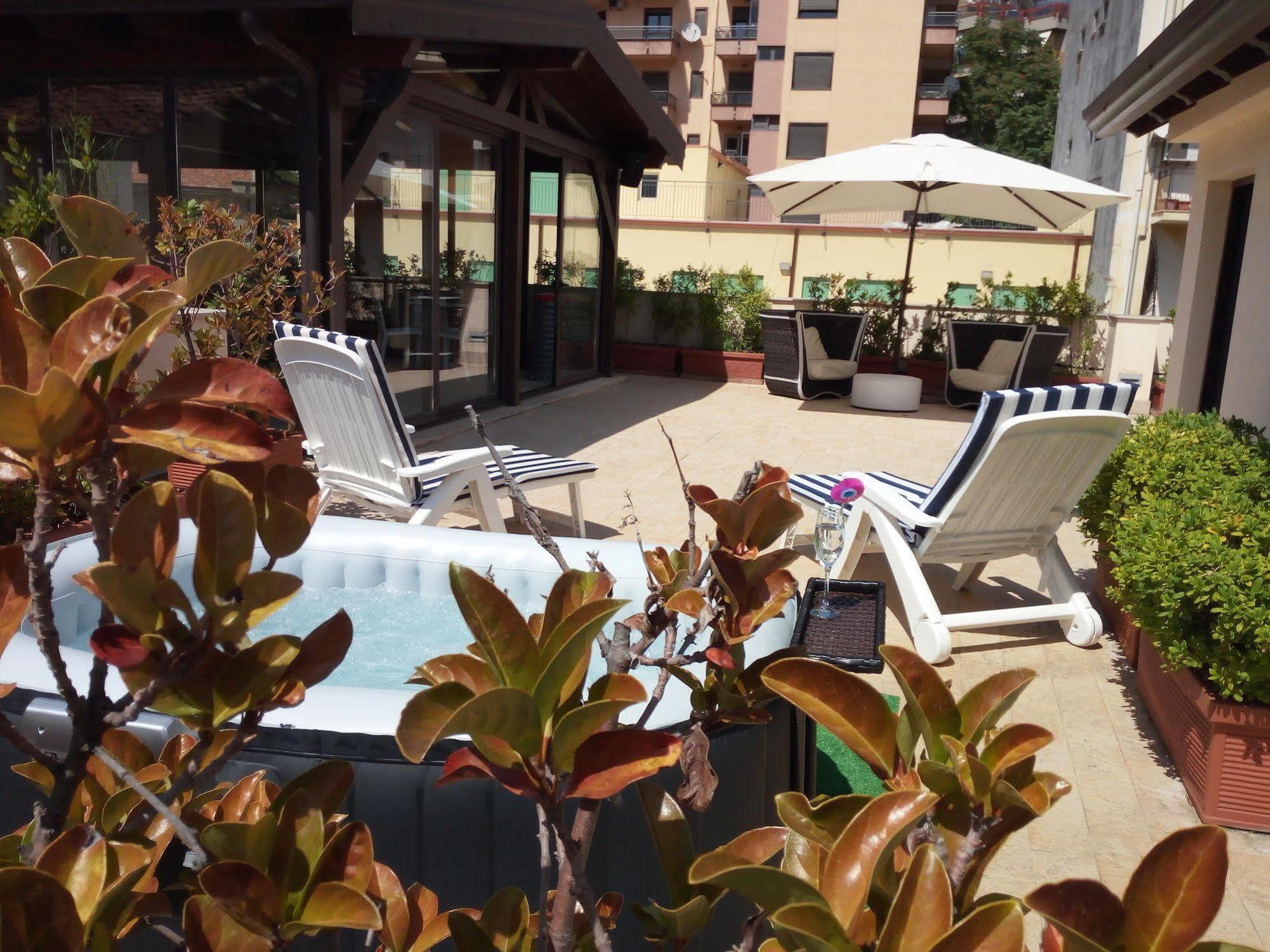 מסינה Hotel Residence Empedocle מראה חיצוני תמונה