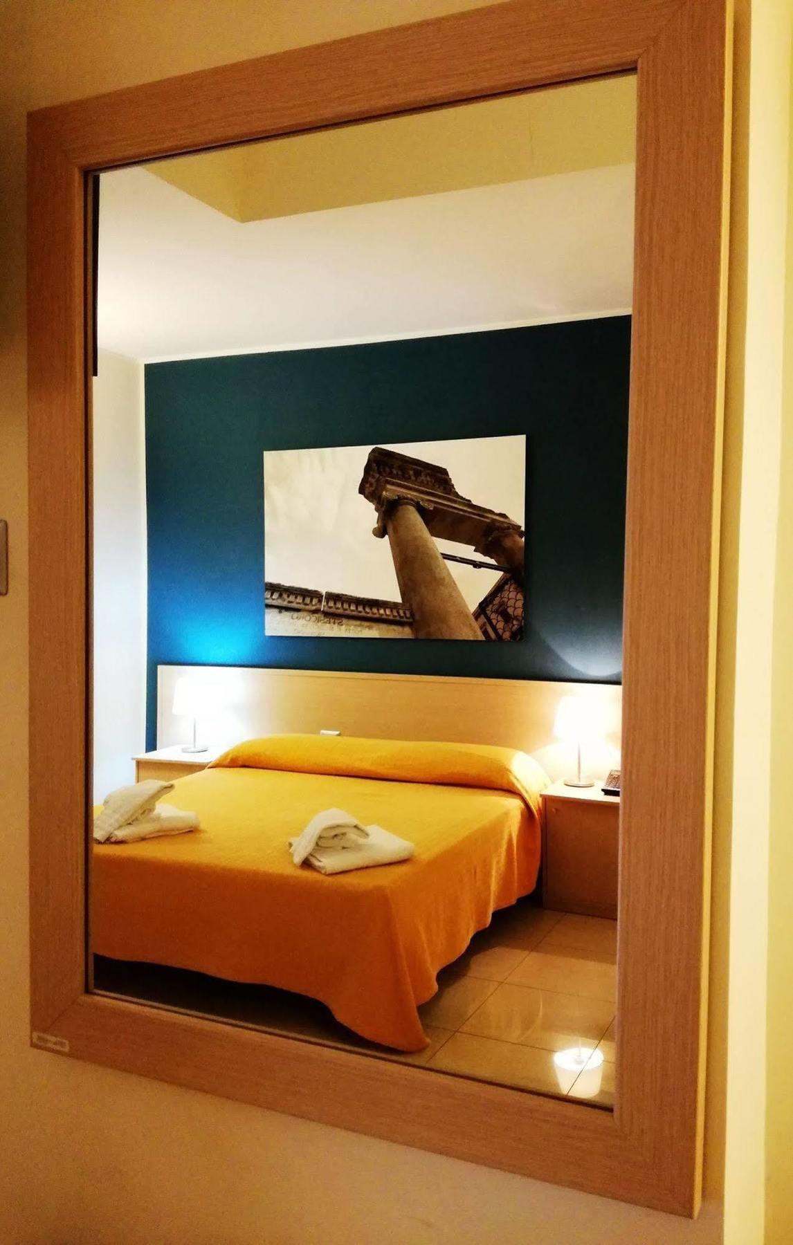 מסינה Hotel Residence Empedocle מראה חיצוני תמונה